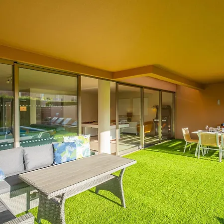 Golf Villa *